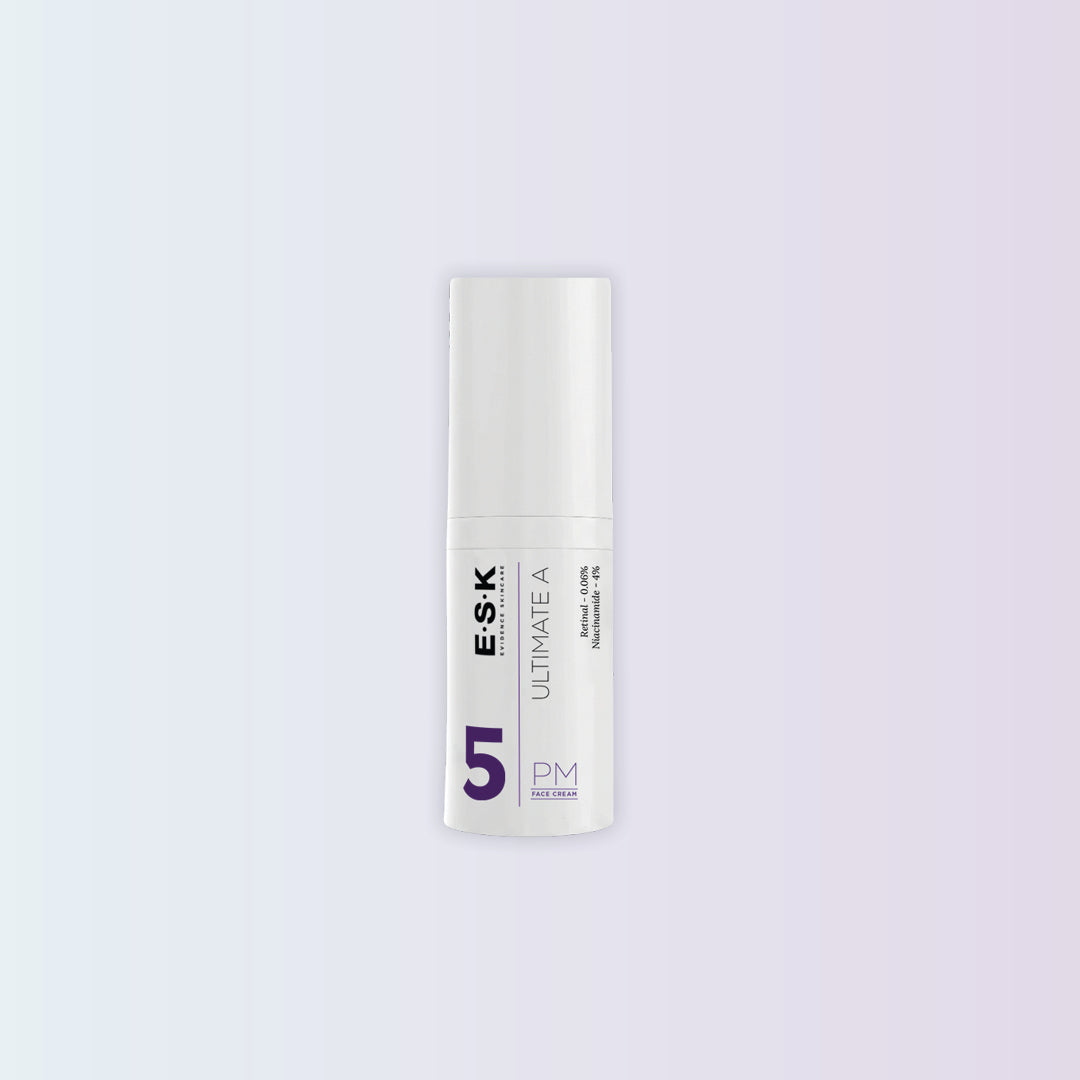 This is the Ultimate A Retinal cream in the travel size. It is perfect to begin with to test if it is suitable for your sensitive skin or your rosacea face. It is also perfect for taking with you when travelling. With the same ingredients as the full size, such as Retinaldehyde and Niacinamide this is the perfect night time skincare product to target anti-aging.